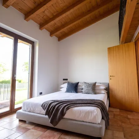 Villa La Vedetta Del Garda Solférino